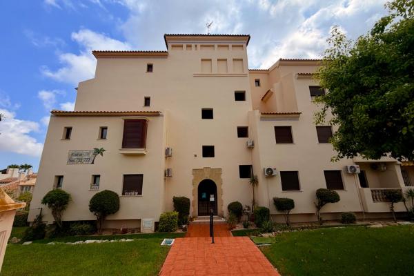 Penthouse for sale in Orihuela Costa
