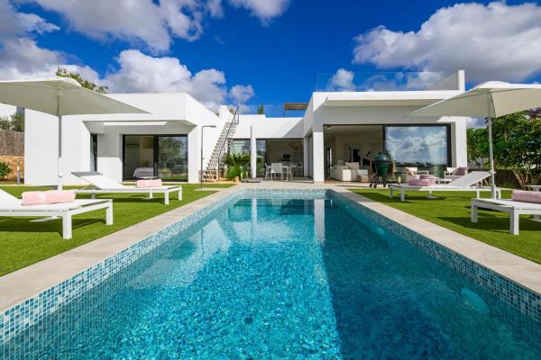 Villa en venta en Orihuela