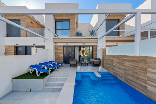 Villa for sale in Rojales