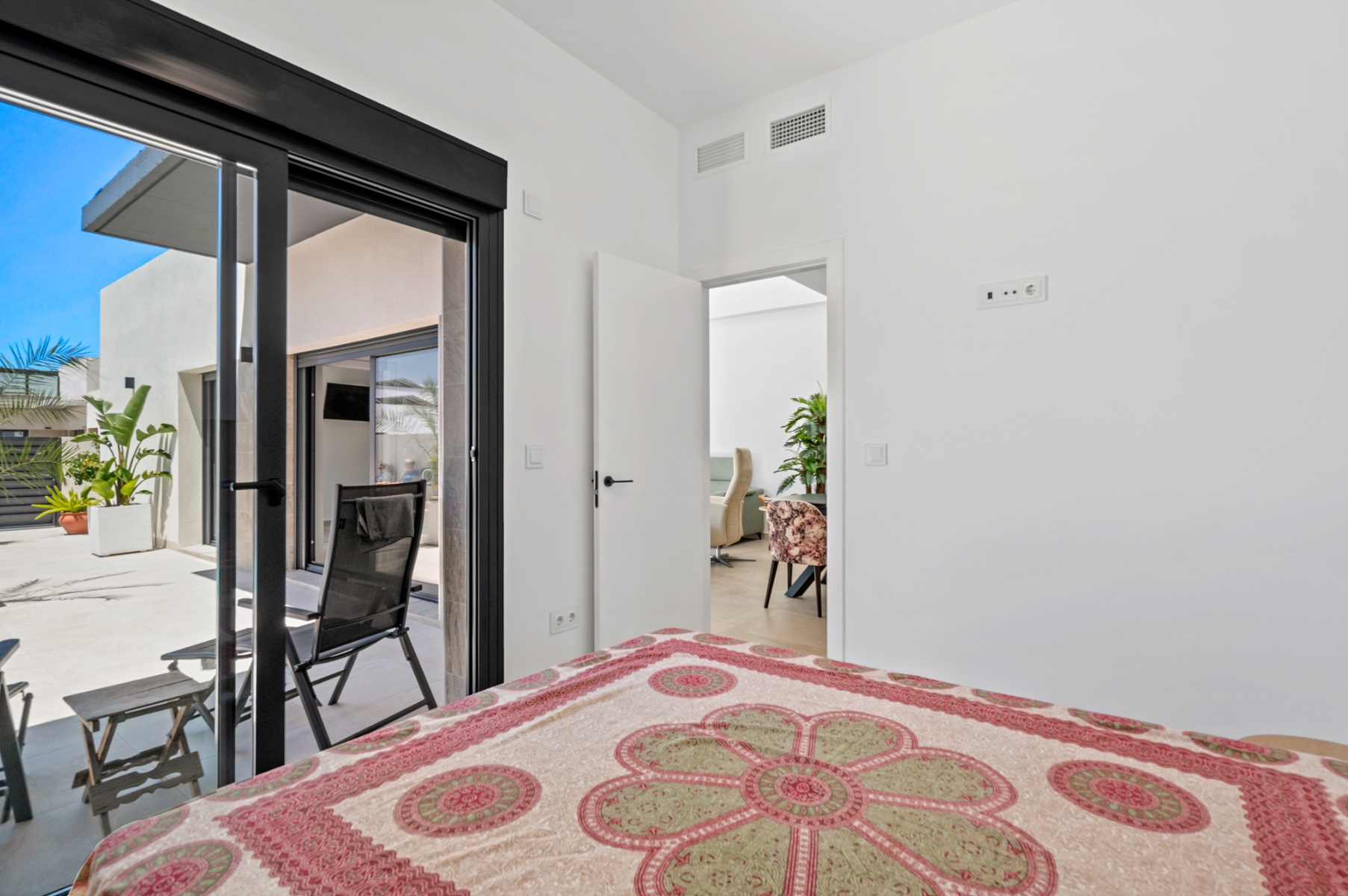 Villa for sale in Daya Nueva