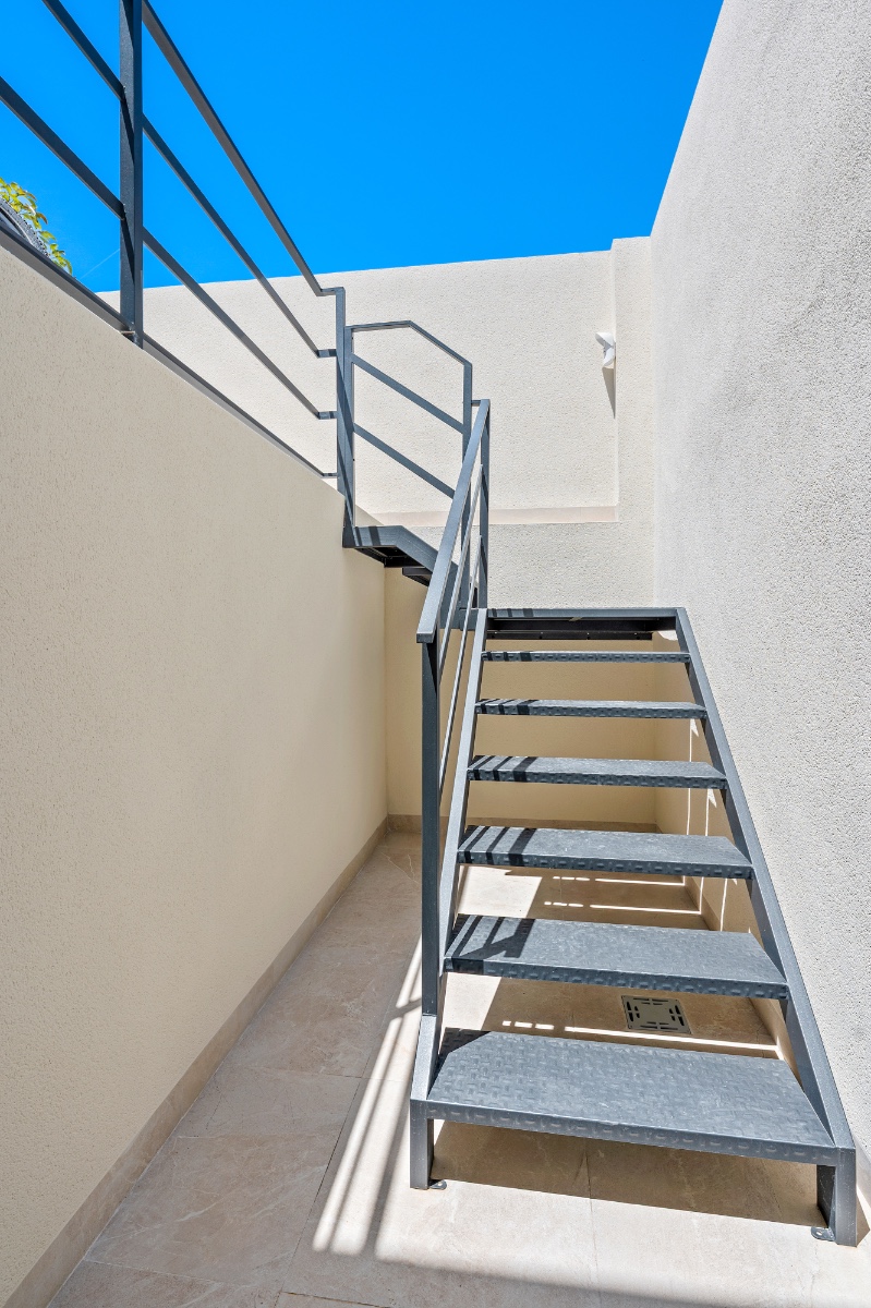 Villa for sale in Daya Nueva