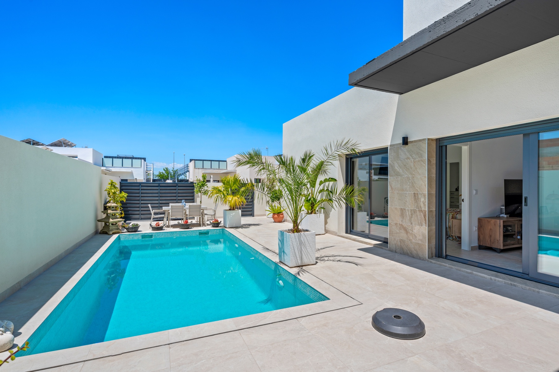 Villa for sale in Daya Nueva