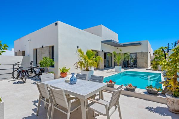 Villa for sale in Daya Nueva